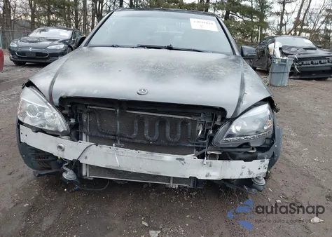 2011 Mercedes-Benz C 300 Luxury 4Matic/Sport 4Matic из США, поврежденный, VIN WDDGF8BB3BR171131